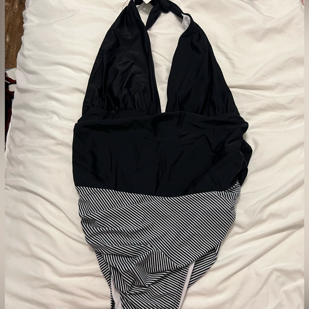 Beachsissi Halter Neck Retro Stripe Cute One Piece Swimsuit